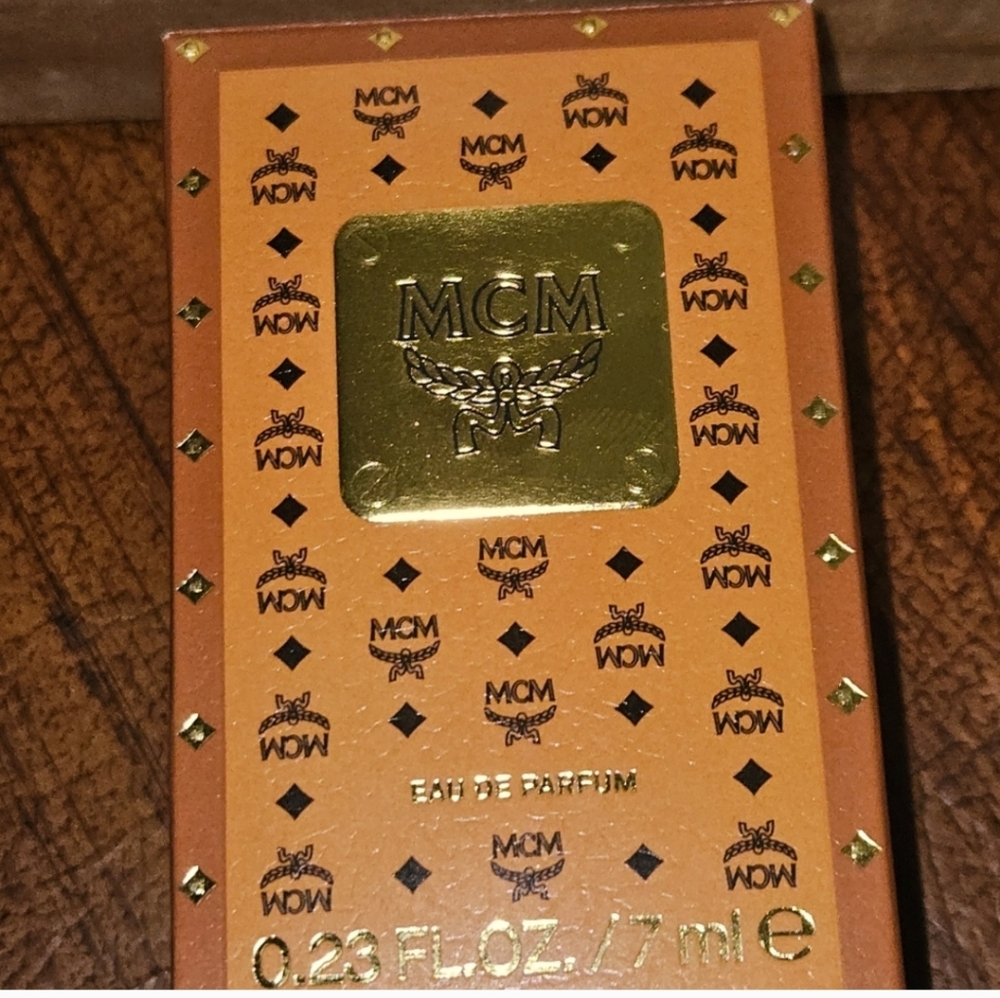 MCM Parfum (Mini) - Picture 3 of 3